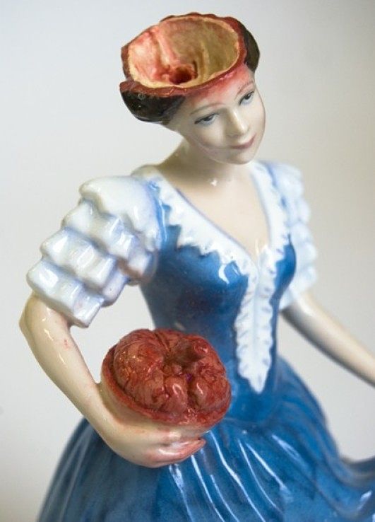 jessica-harrison-porcelain-doll-zombie-3