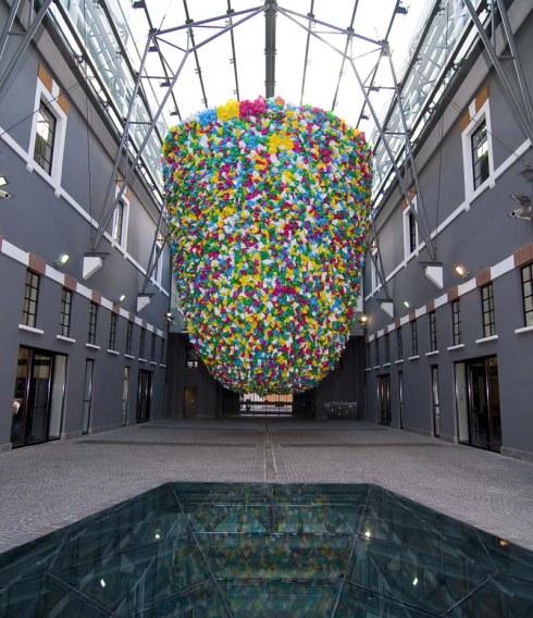 pascale-marthine-tayou-plastic-bags_installation_macro_rome_collabcubed