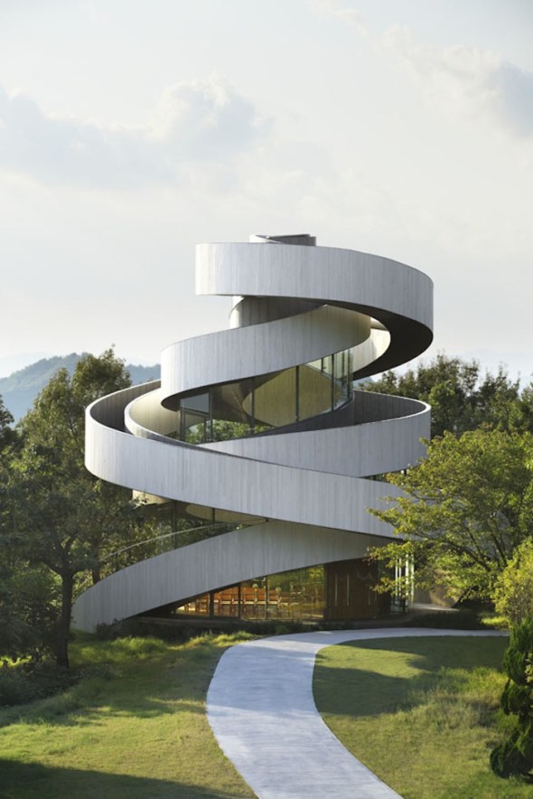 Ribbon-Building_Architecture_2